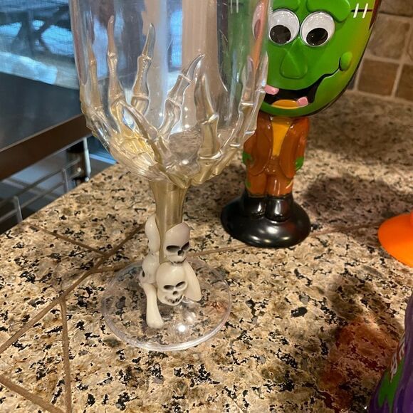 Halloween Cups Grave Robber (Works!) - Picture 6 of 15